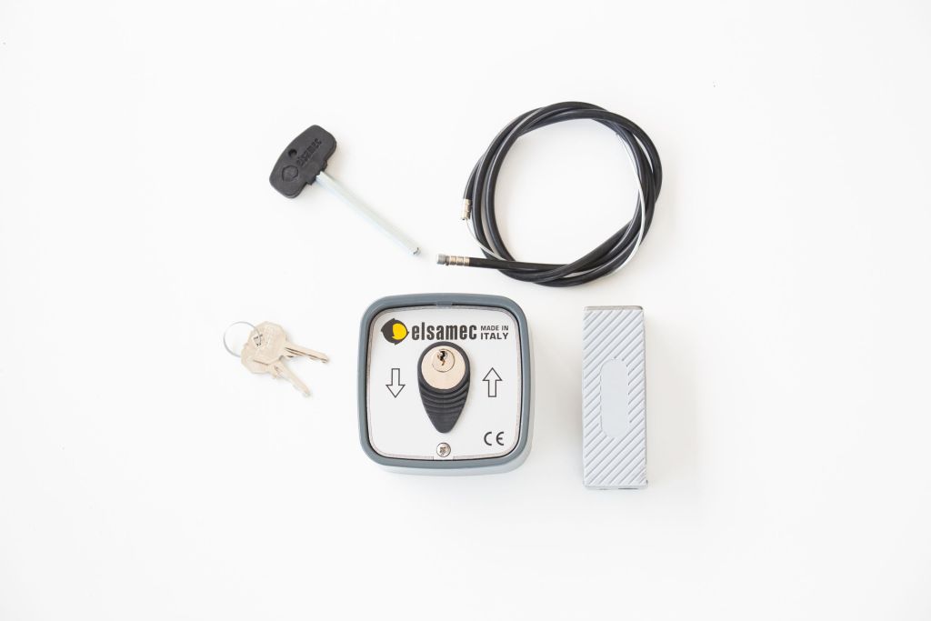 Eksoteriki Apasfalisi