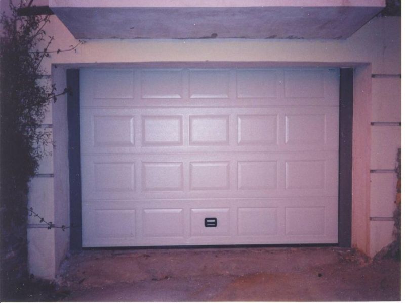 Πολύσπαστες Γκαραζόπορτες Οροφής Πολύσπαστες Γκαραζόπορτες Οροφής